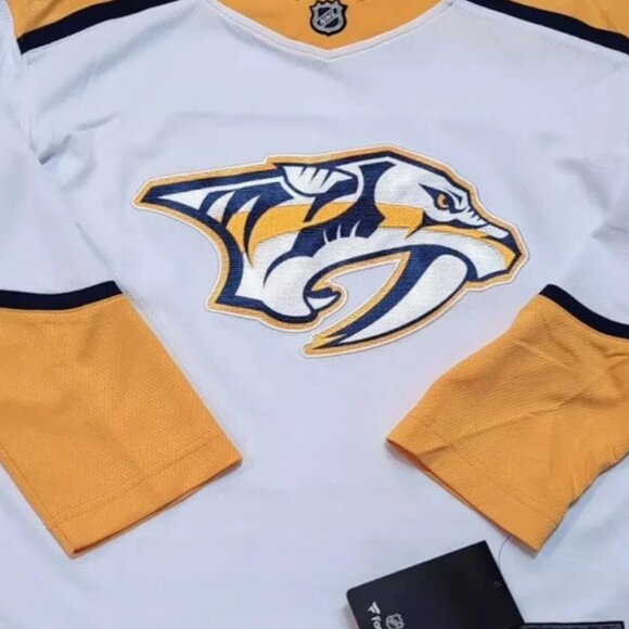 NEW Nashville Predators STITCHED Fanatics NHL Hockey Jersey Boys Youth L/XL - Picture 2 of 10